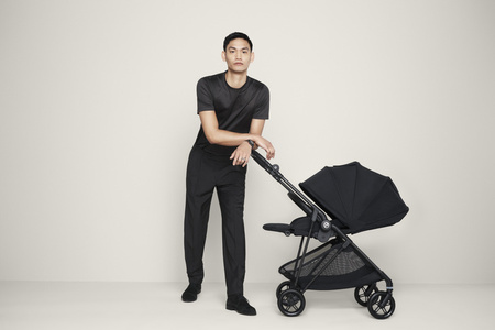 Cybex Melio New Carbon Wózek Spacerowy rama Black Moon Black 